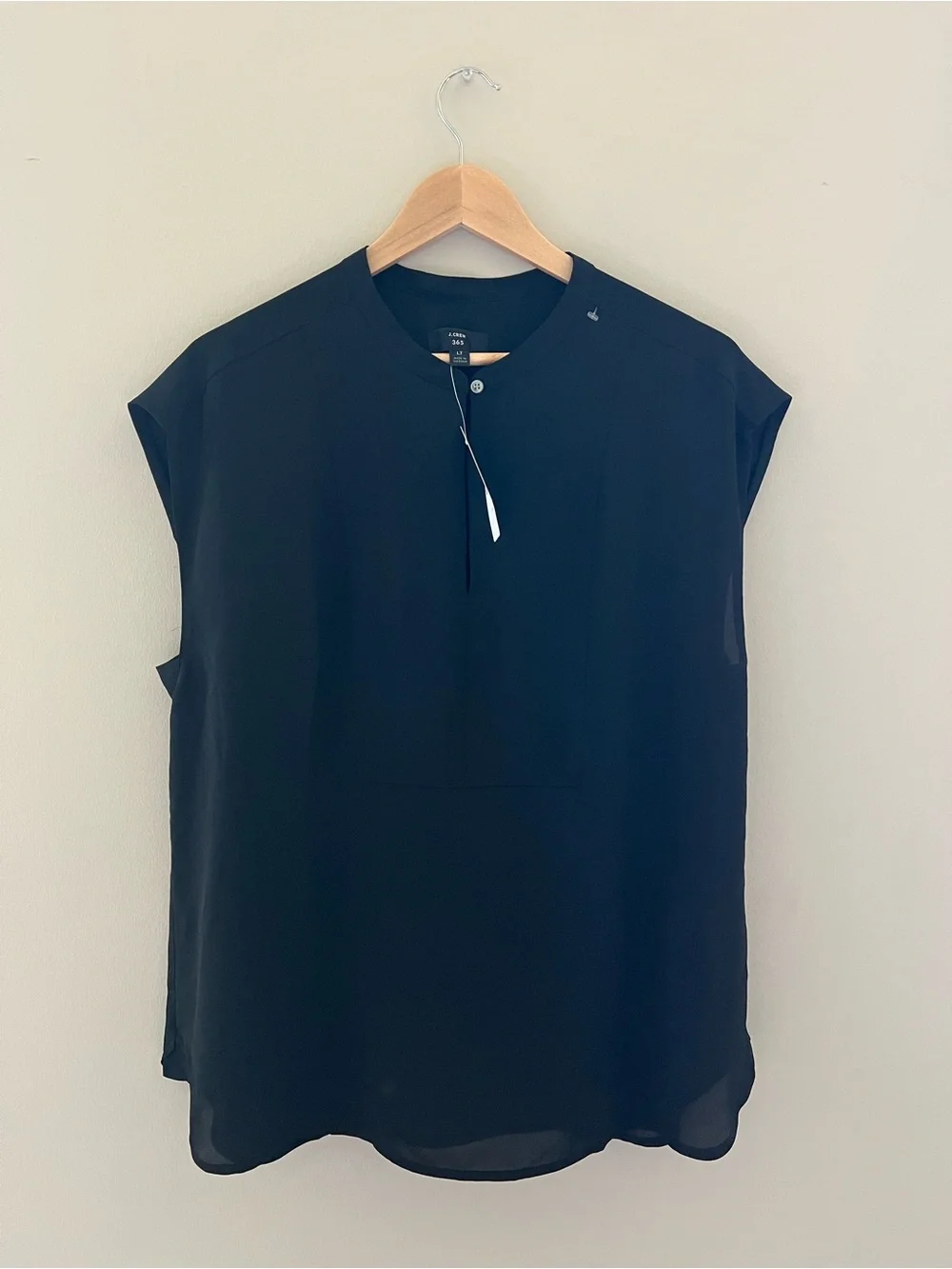 J Crew 365 Size Large Tall Top Black Sleeveless Split Neck Banded Collar Office